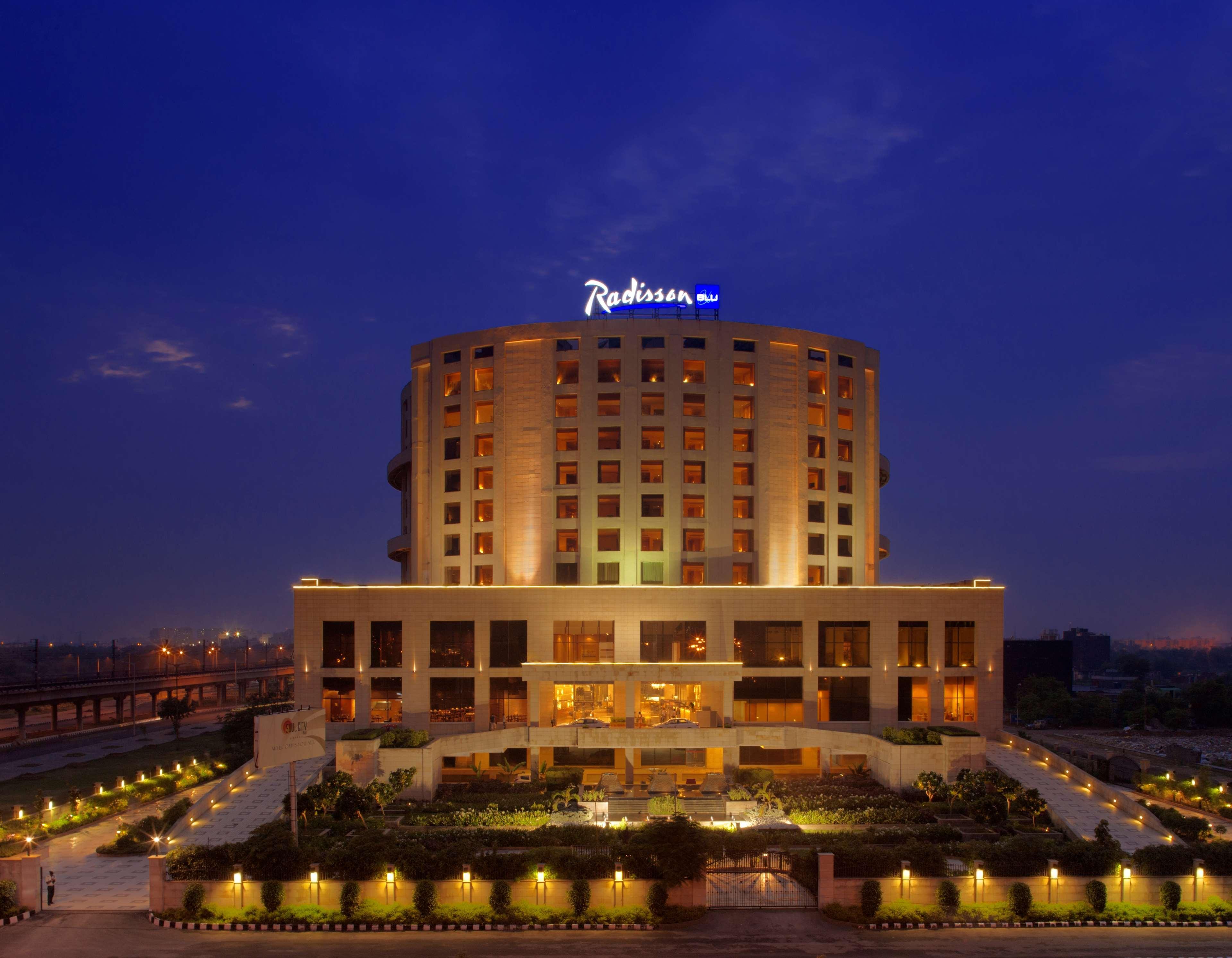Radisson Blu Hotel New Delhi Dwarka Eksteriør bilde Radisson Blu Hotel, Faridabad