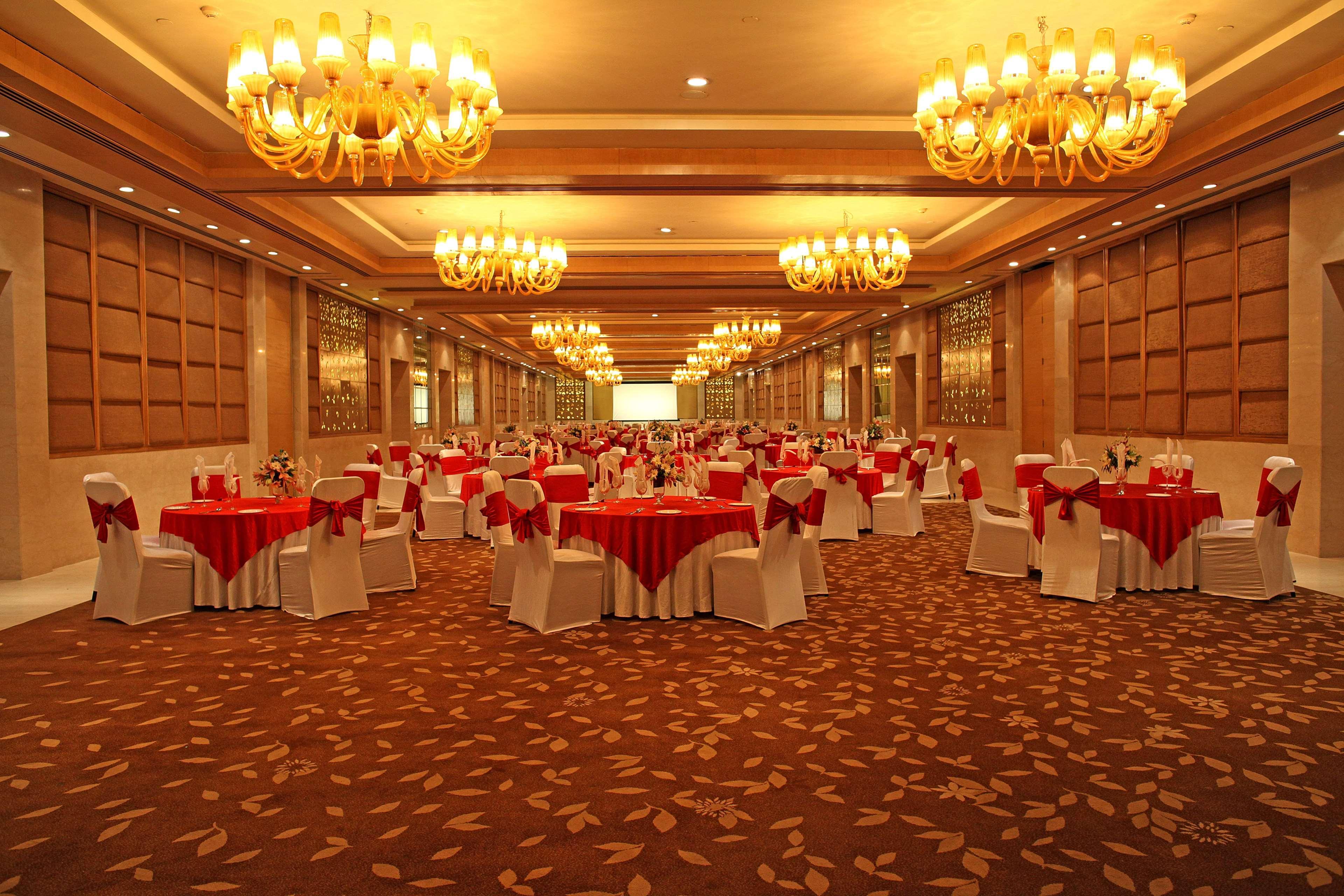 Radisson Blu Hotel New Delhi Dwarka Eksteriør bilde The Grand Ballroom