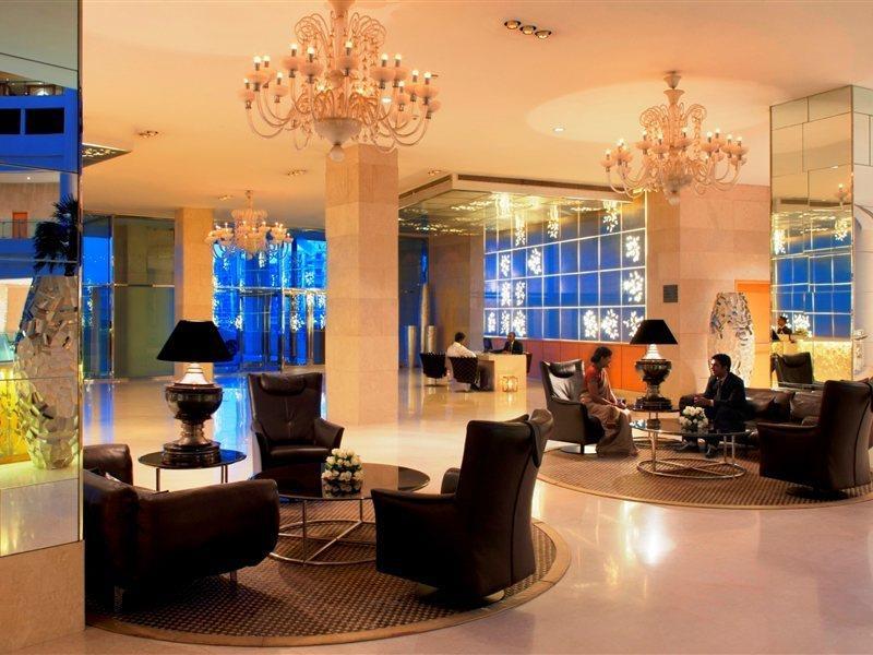 Radisson Blu Hotel New Delhi Dwarka Eksteriør bilde Lobby