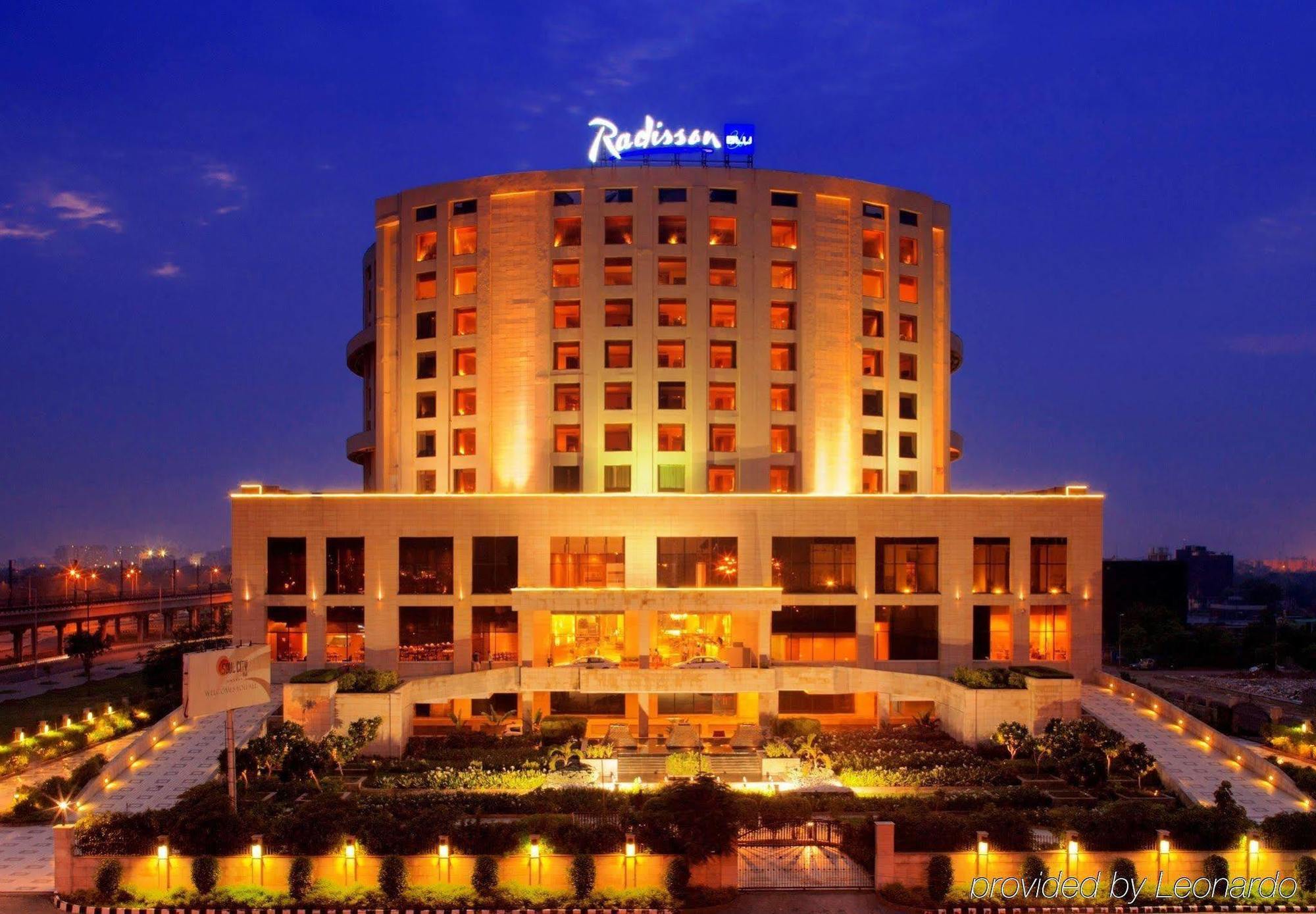Radisson Blu Hotel New Delhi Dwarka Eksteriør bilde Radisson Blu Hotel, Faridabad
